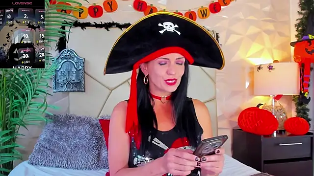 Valery Diamond online show from 10-31-25, 10:11