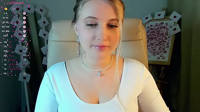 Evacadooo online show from 02-24-25, 02:19