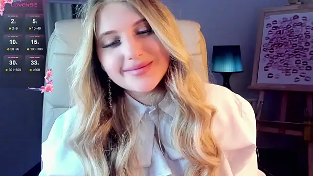 Evacadooo online show from 03-19-25, 05:30