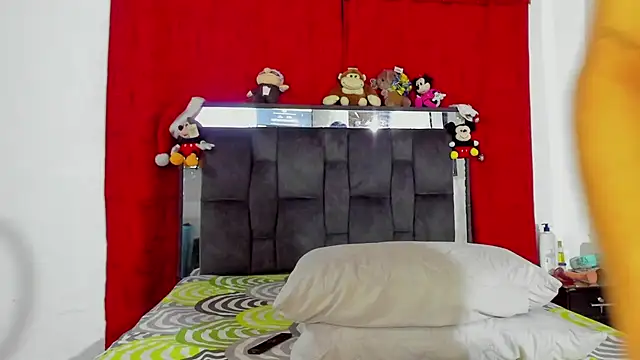 Snapshot of chloe_vasquez710 chatting on 01-10-25, 11:08 chloe vasquez710 online show from 01-10-25, 11:08