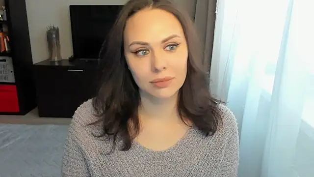 MollyCheiz online show from 11-24-25, 12:05