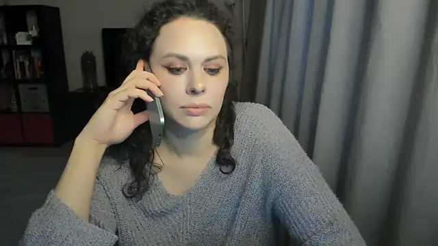 MollyCheiz online show from 05-29-26, 05:55