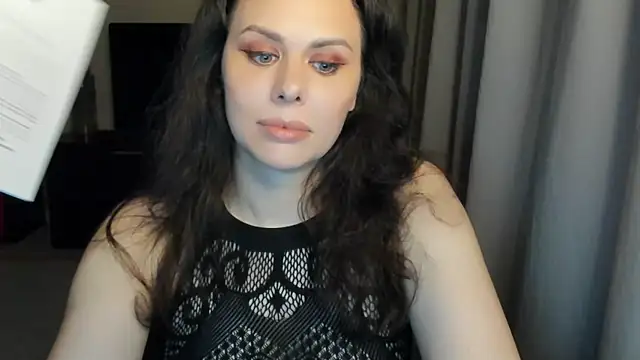 MollyCheiz online show from 07-11-26, 09:16