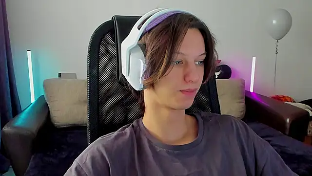 Ostin meow online show from 01-18-26, 09:24