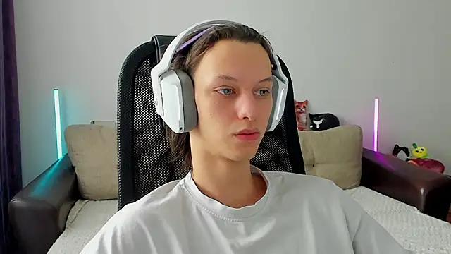 Ostin meow online show from 02-23-26, 07:50