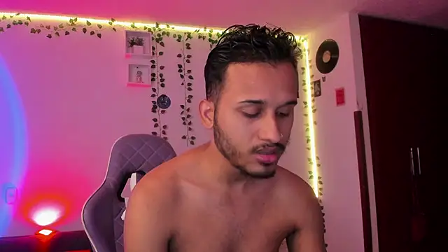 Raf brunette online show from 01-07-25, 09:18