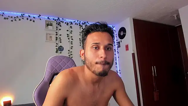 Raf brunette online show from 01-12-25, 01:05