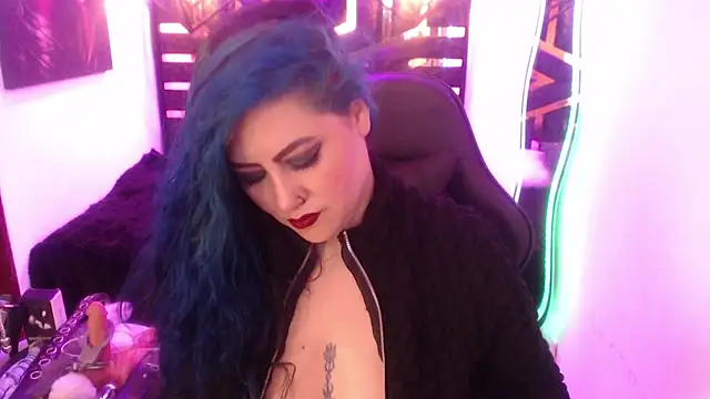 scarleth blue online show from 05-18-26, 04:07