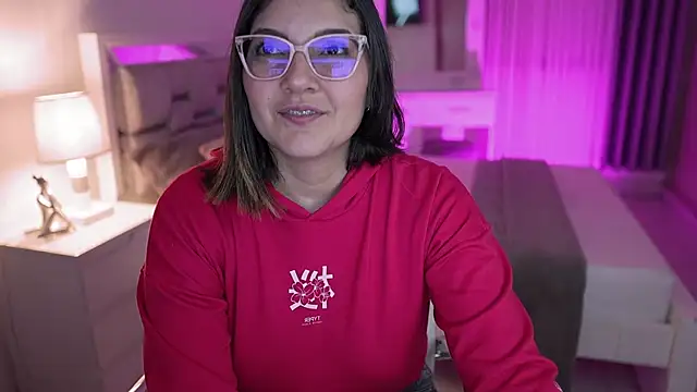 Camilaa bueno online show from 12-11-24, 11:43