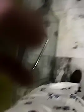 Snapshot of faaseel chatting on 02-14-25, 10:38 faaseel online show from 02-14-25, 10:38