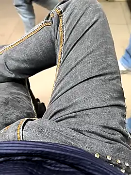 Snapshot of faaseel chatting on 09-19-25, 10:05 faaseel online show from 09-19-25, 10:05