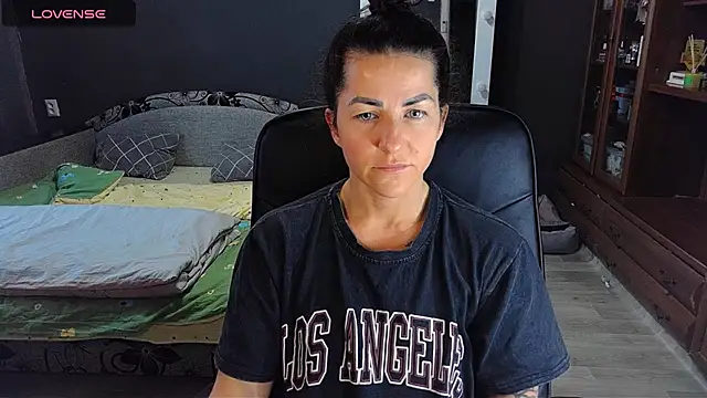 Aria Dl online show from 04-18-26, 09:35