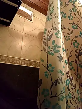 Snapshot of FlacoDani chatting on 10-04-25, 04:49 FlacoDani online show from 10-04-25, 04:49