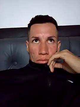 Snapshot of FlacoDani chatting on 10-22-25, 11:21 FlacoDani online show from 10-22-25, 11:21