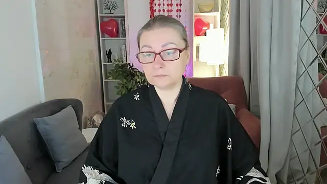 AlexandraKind online show from 02-05-26, 01:38