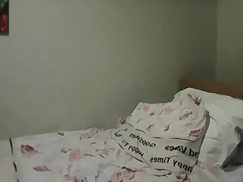 housewife shantie online show from 04-11-26, 02:54