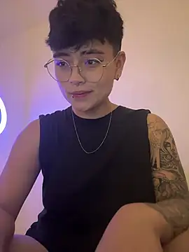 Snapshot of Chriss_gomez2 chatting on 03-23-25, 04:38 Chriss gomez2 online show from 03-23-25, 04:38