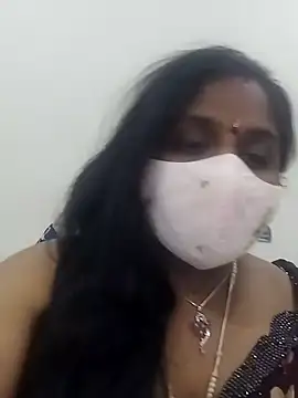 Snapshot of Sexy_Radhikaa chatting on 03-19-25, 01:18 Sexy Radhikaa online show from 03-19-25, 01:18