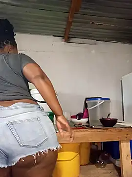 curvyloneah75 online show from 04-22-26, 06:38