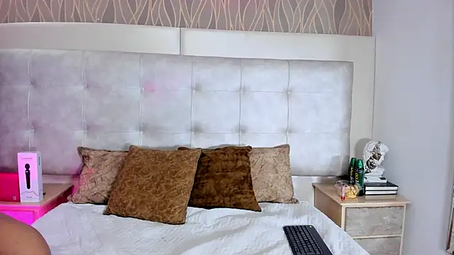 ChantalHans online show from 03-30-26, 10:22