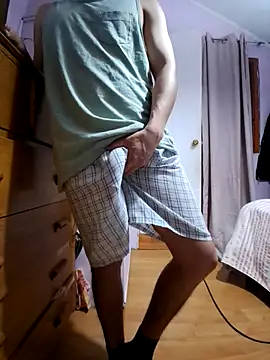 Snapshot of tula_chyk chatting on 09-24-25, 02:15 tula chyk online show from 09-24-25, 02:15