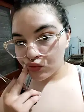 Snapshot of fresitaju chatting on 11-14-25, 12:42 fresitaju online show from 11-14-25, 12:42