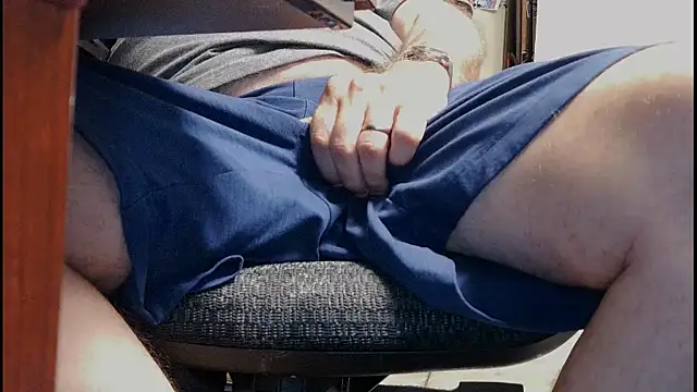 Snapshot of thickdaddy59 chatting on 08-01-26, 08:24 thickdaddy59 online show from 08-01-26, 08:24