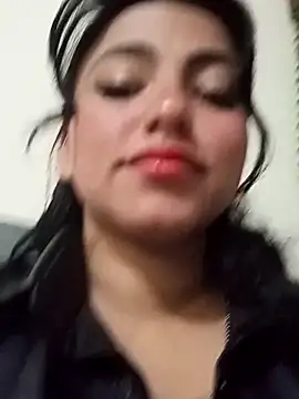 Naomy veracruz  online show from 11-15-25, 12:13