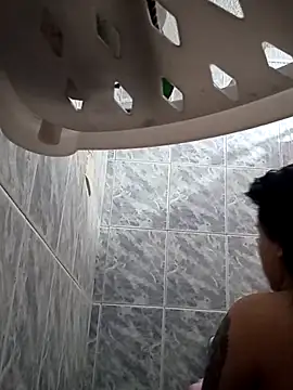 Naomy veracruz  online show from 04-15-26, 11:06