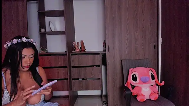 khris boobs online show from 02-13-25, 10:33