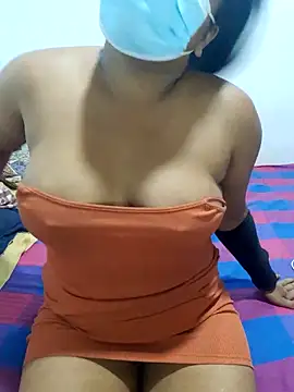 Snapshot of Masha_123 chatting on 06-20-26, 05:54 Masha 123 online show from 06-20-26, 05:54