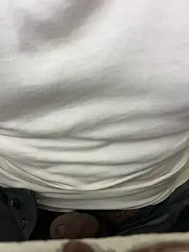 Snapshot of aprivateguy chatting on 12-25-24, 08:29 aprivateguy online show from 12-25-24, 08:29