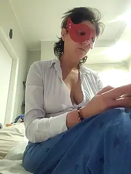 Vagabondainnamorata online show from 03-16-26, 05:44