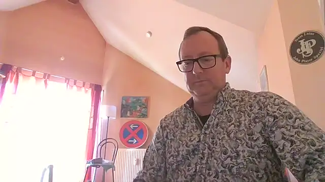 nacktchiller1076 online show from 12-01-25, 11:59