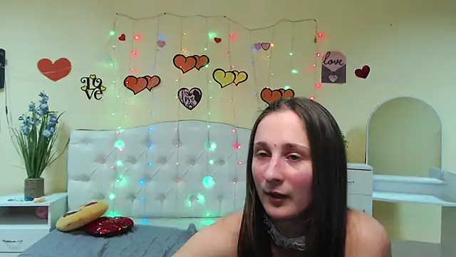 MichelLeee online show from 02-12-25, 06:19