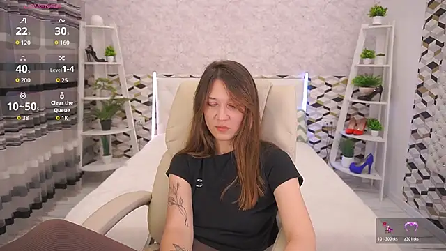 Snapshot of DreamyLinaa chatting on 06-15-26, 07:49 DreamyLinaa online show from 06-15-26, 07:49