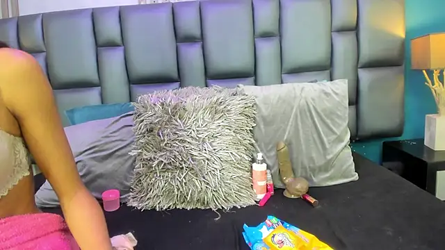 AshleyHill2 online show from 02-18-25, 03:31