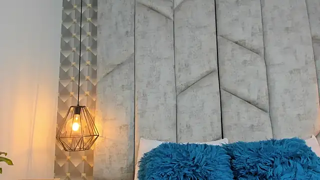 Snapshot of AshleyHill2 chatting on 02-26-26, 02:21 AshleyHill2 online show from 02-26-26, 02:21