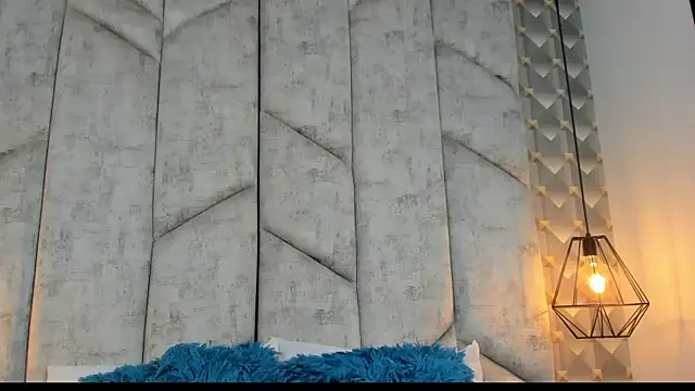 Snapshot of AshleyHill2 chatting on 02-28-26, 03:40 AshleyHill2 online show from 02-28-26, 03:40