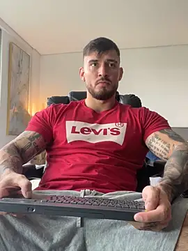 DimitriSullivan  online show from 02-09-26, 01:15