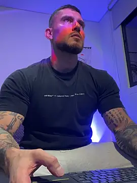 Snapshot of DimitriSullivan_ chatting on 05-27-26, 02:19 DimitriSullivan online show from 05-27-26, 02:19