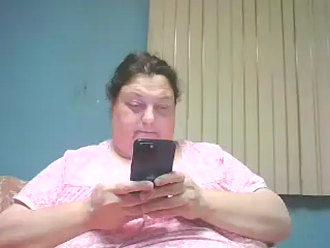 Snapshot of Honeybee2025 chatting on 01-04-25, 10:45 Honeybee2025 online show from 01-04-25, 10:45