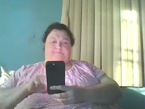 Snapshot of Honeybee2025 chatting on 01-09-25, 10:20 Honeybee2025 online show from 01-09-25, 10:20