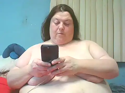 Snapshot of Honeybee2025 chatting on 02-10-25, 07:49 Honeybee2025 online show from 02-10-25, 07:49