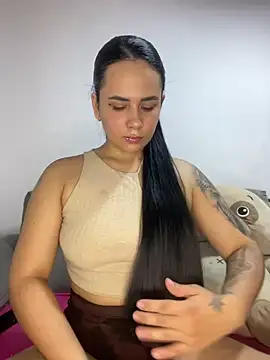 Leyna Kenet online show from 03-02-25, 12:31