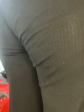 Leyna Kenet online show from 10-05-25, 04:11