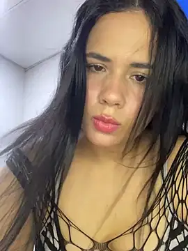 Leyna Kenet online show from 04-18-26, 09:37