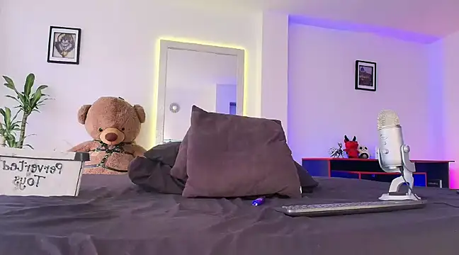 Snapshot of xl_dakotadom chatting on 02-16-25, 02:00 xl dakotadom online show from 02-16-25, 02:00