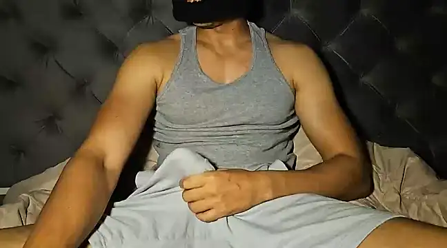 Snapshot of Theindianhung chatting on 02-04-25, 07:11 Theindianhung online show from 02-04-25, 07:11