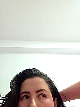 NeredaXxx online show from 04-15-26, 07:58